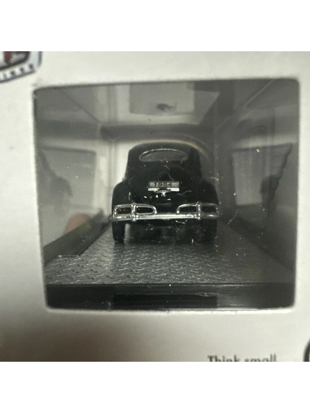 M2 Machines Auto-Thentics 1954 VW Beetle Deluxe USA Model VWSO1 Black Bug